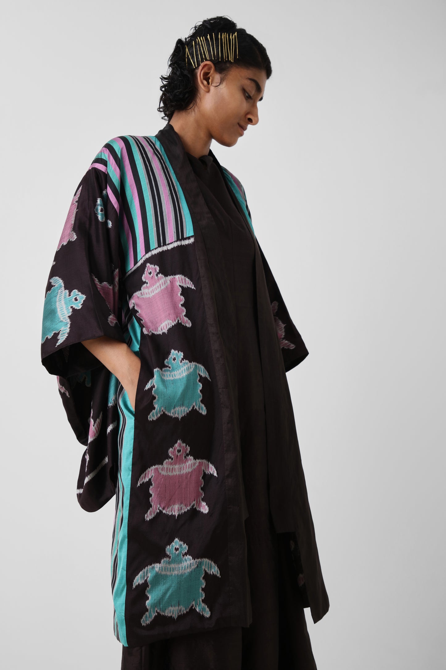 Khandua Turtle Kimono