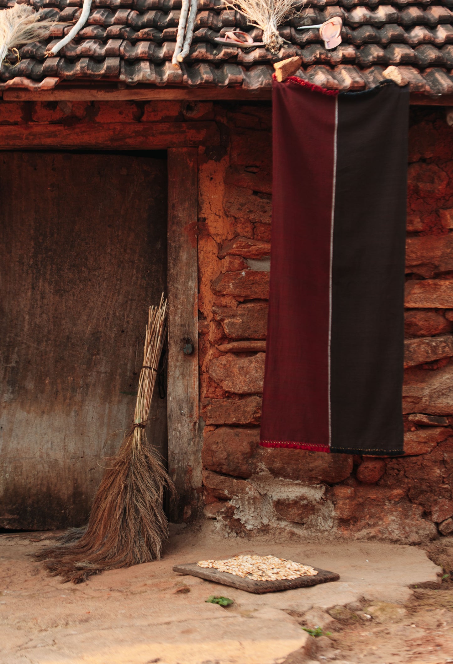 Kotpad Muffler with Dhokra